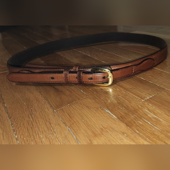 CABELAS BELT BROWN LEATHER SIZE 44 VERY NICE CONDITION - Picture 10 of 16